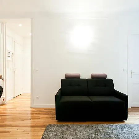 Elegant Proche Champs Elysees Appartement