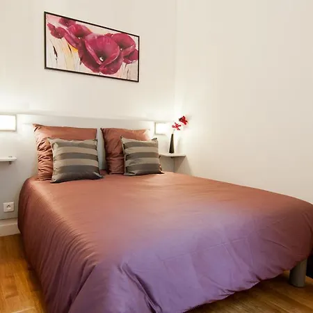 Elegant Proche Champs Elysees Appartement